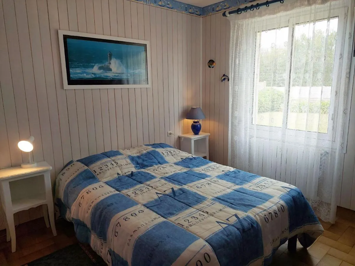 Cottage, Plouescat 0*,