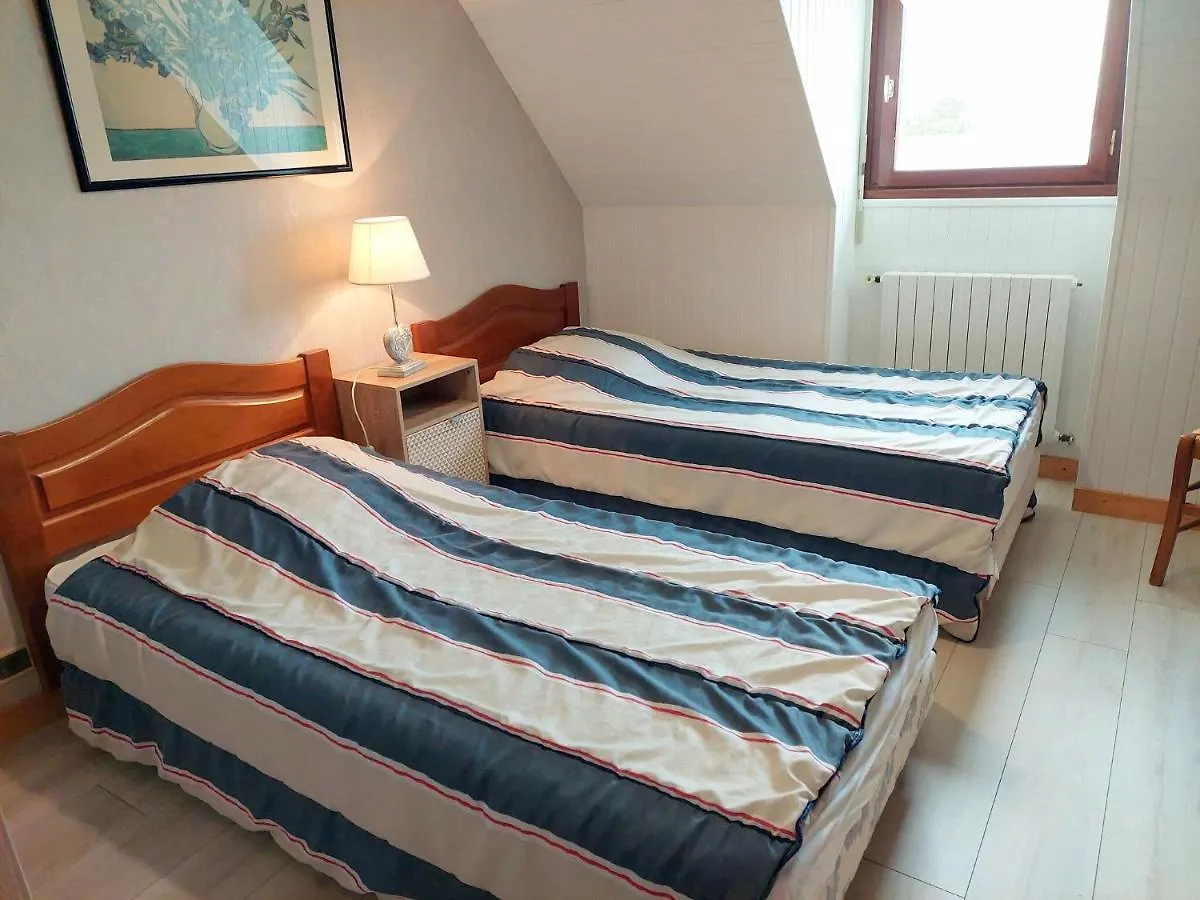 Cottage, Plouescat 0*,